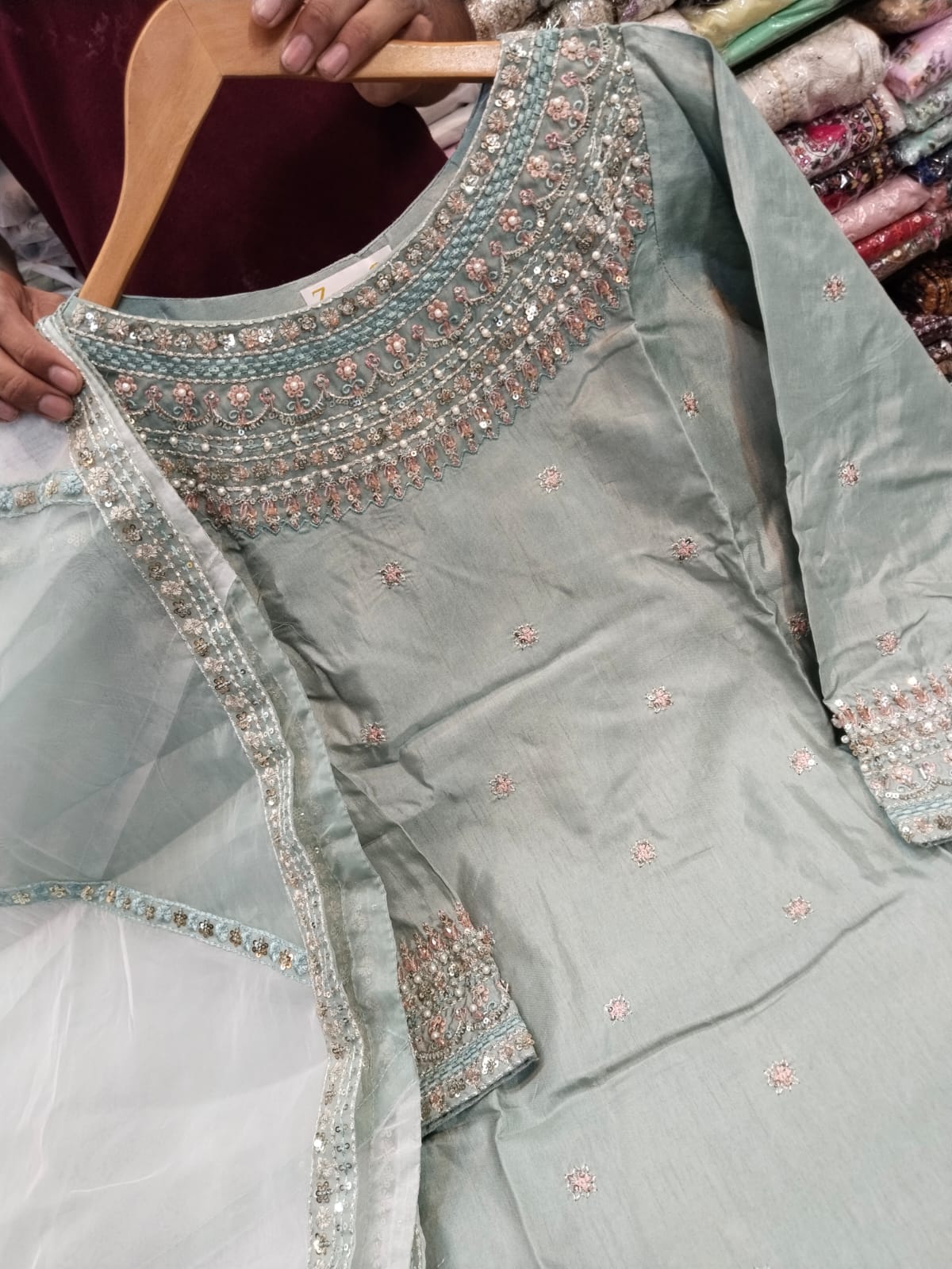 ZQ 2527 Mint Green