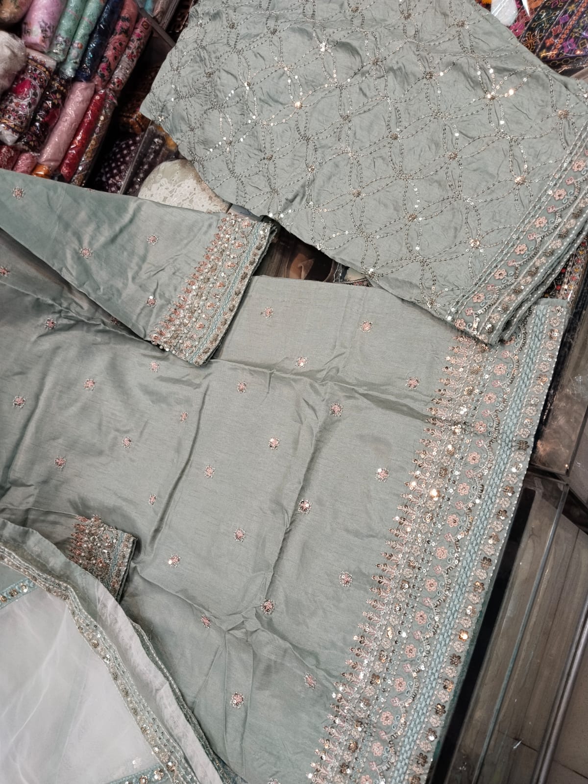 ZQ 2527 Mint Green