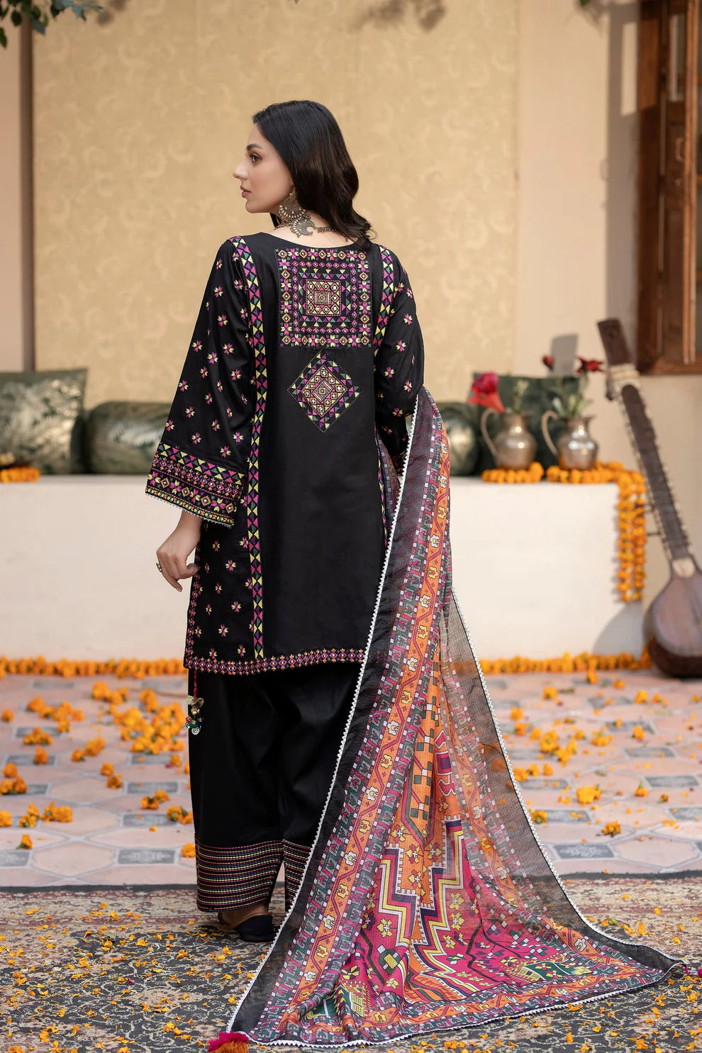 Karma 1433 Black