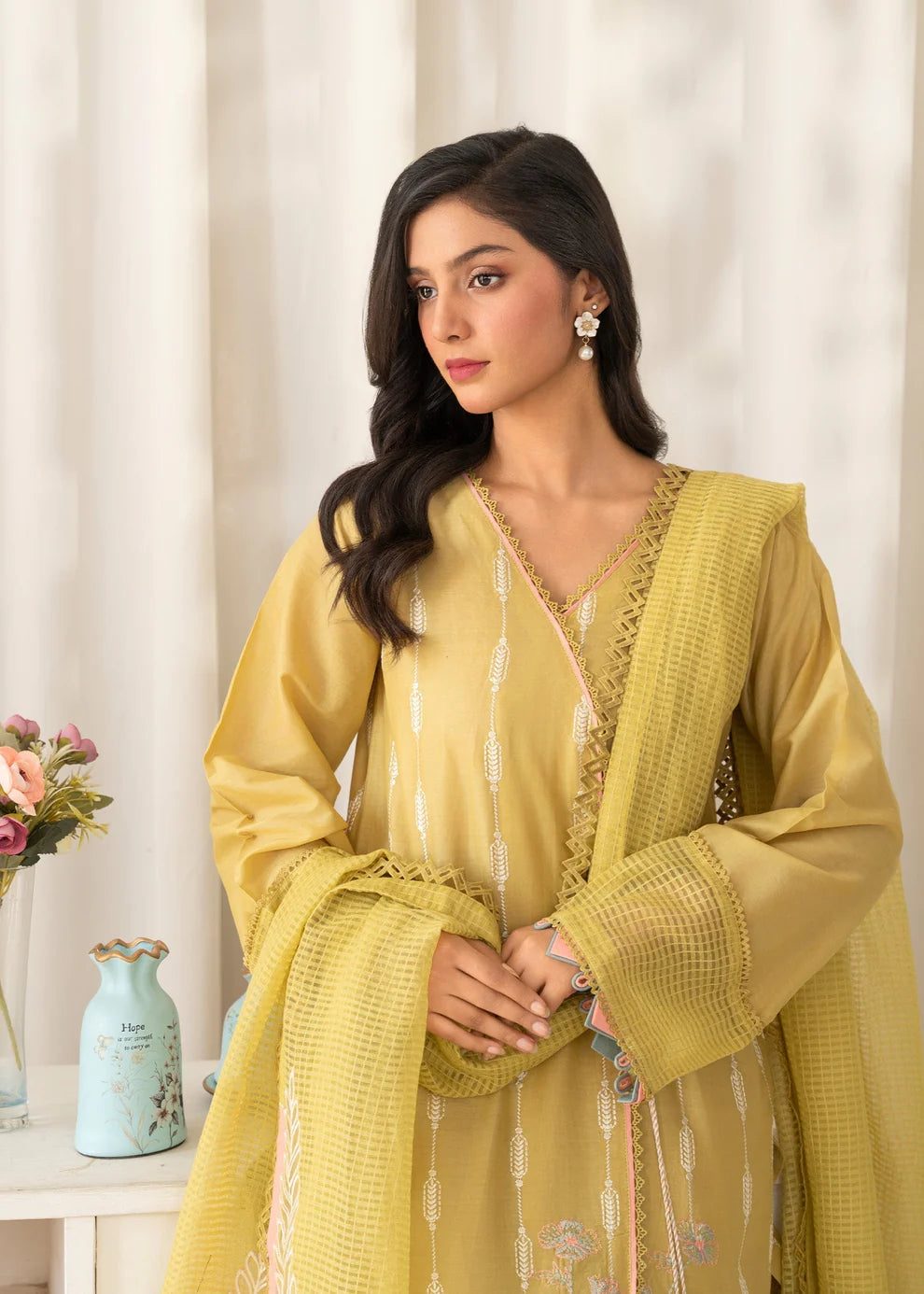Nissa ZQ 2536 Lime Yellow
