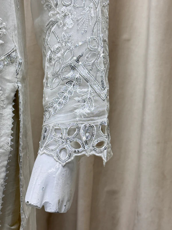 SJ3102 White
