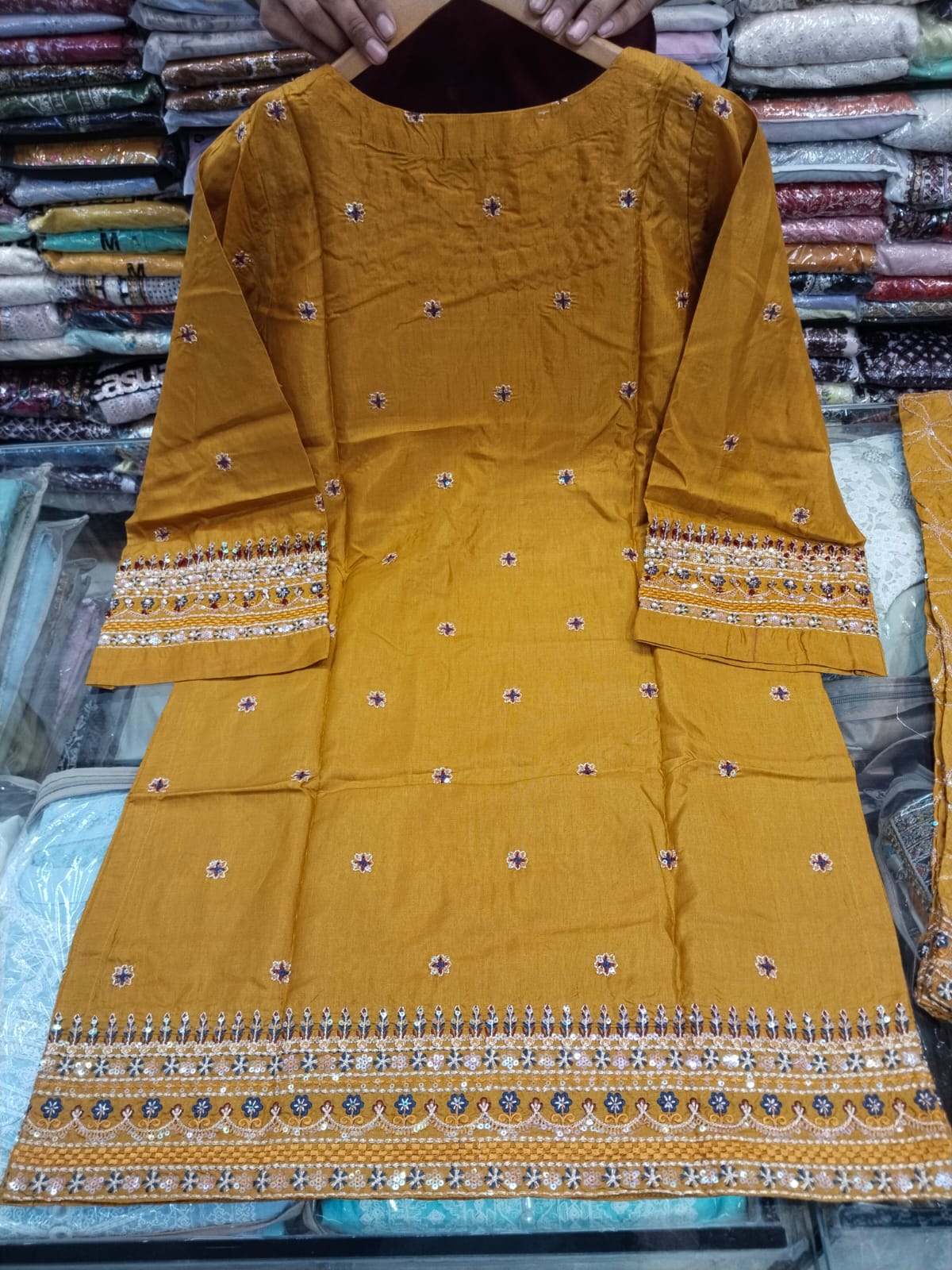 ZQ 2527 Mustard
