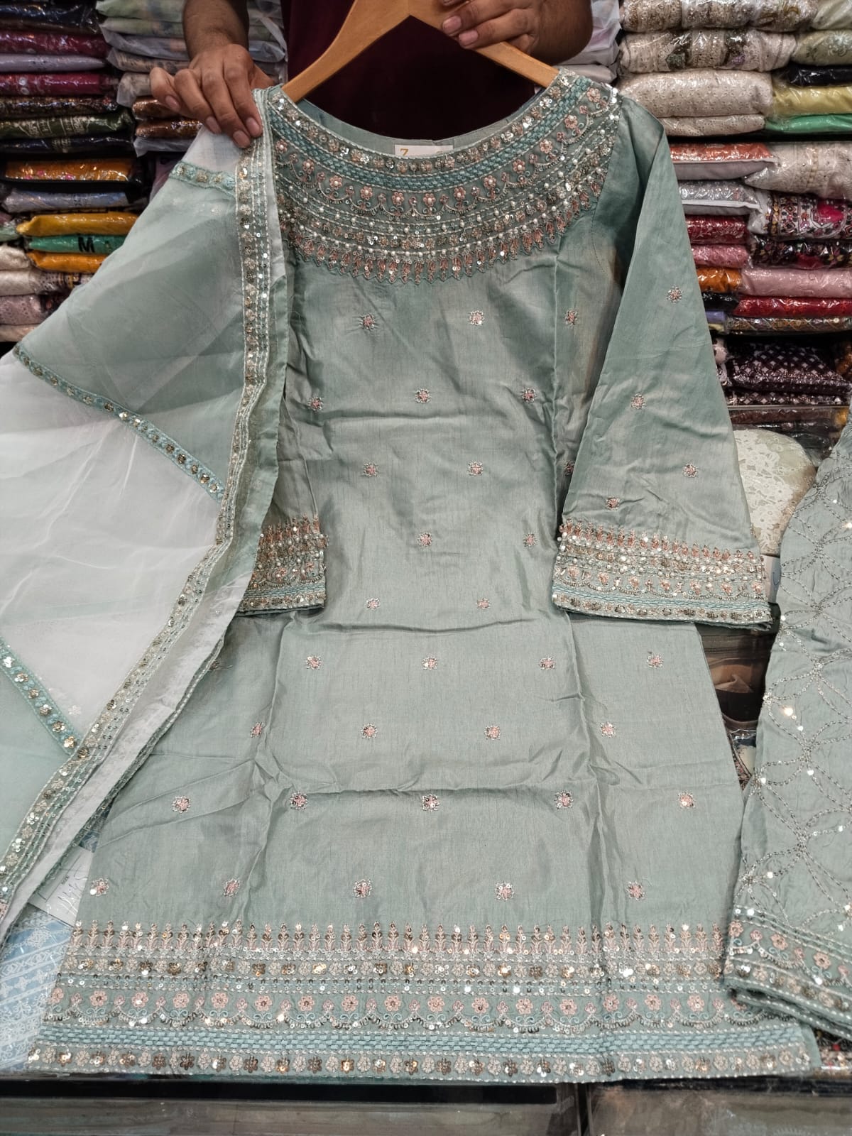 ZQ 2527 Mint Green