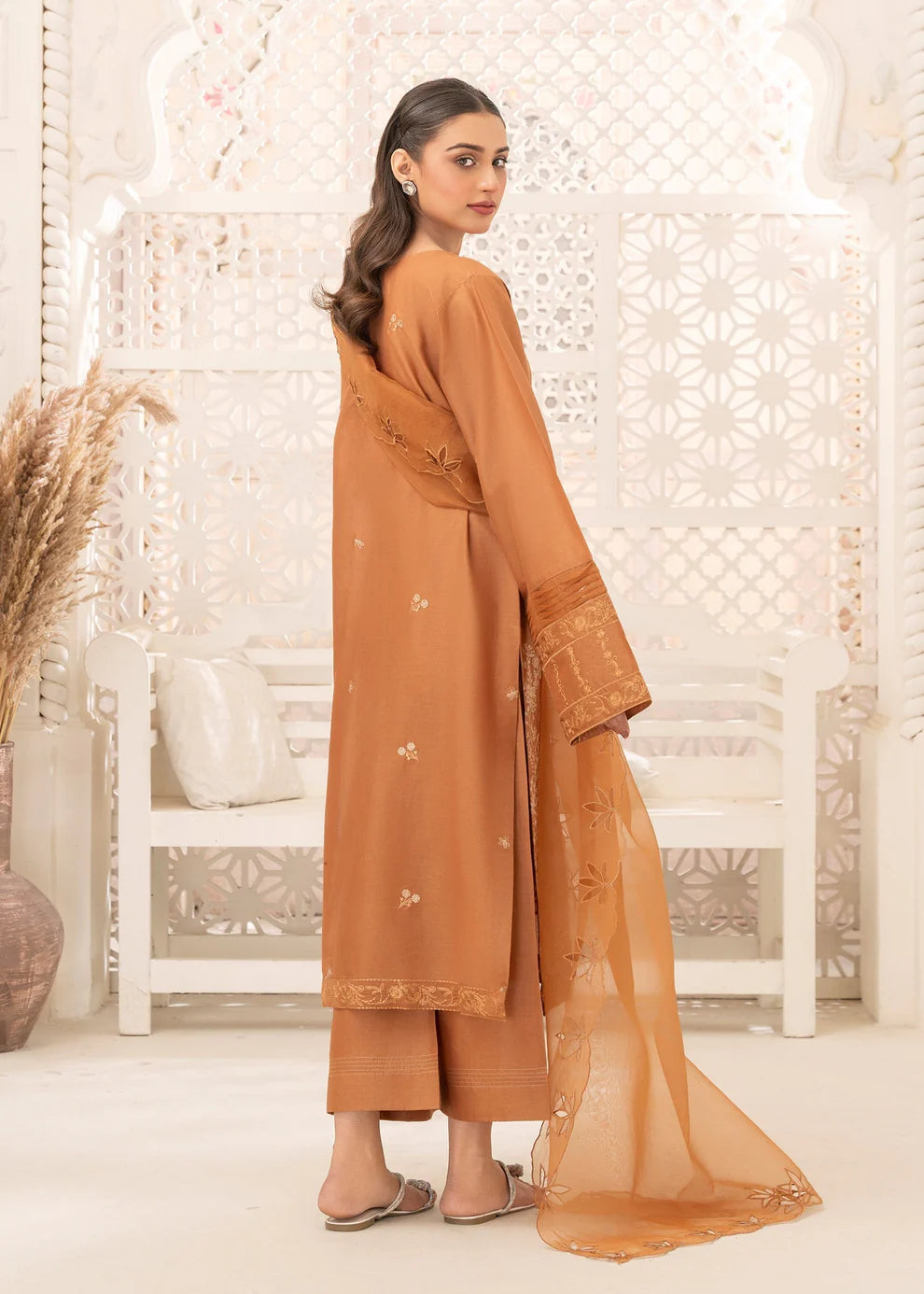 Nissa ZQ 2541 Camel Brown