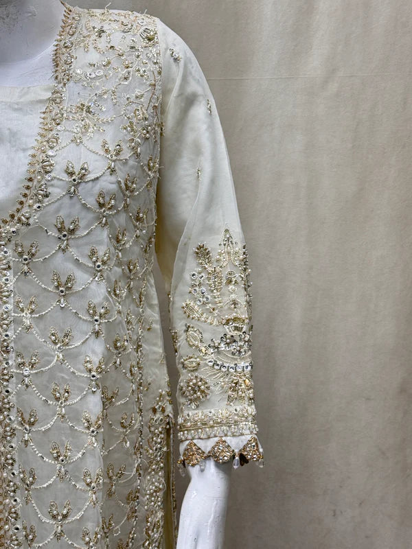 SJ3579 White