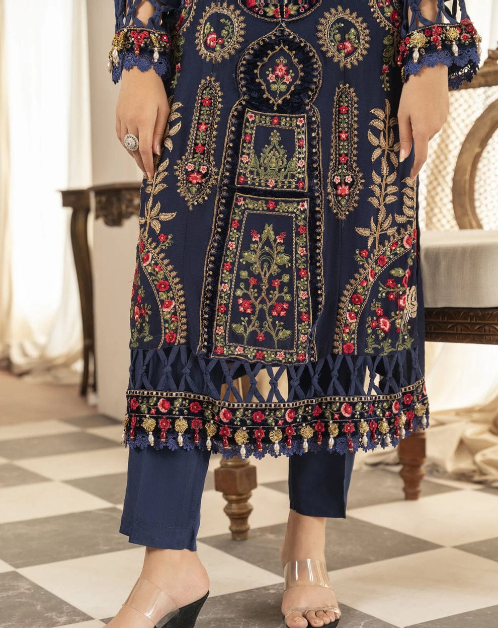AL3883 blue